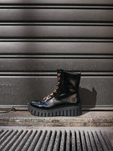 Lace-up Boots black