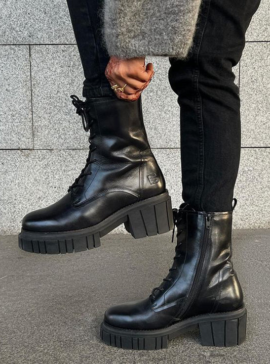 Boots Alessandria black