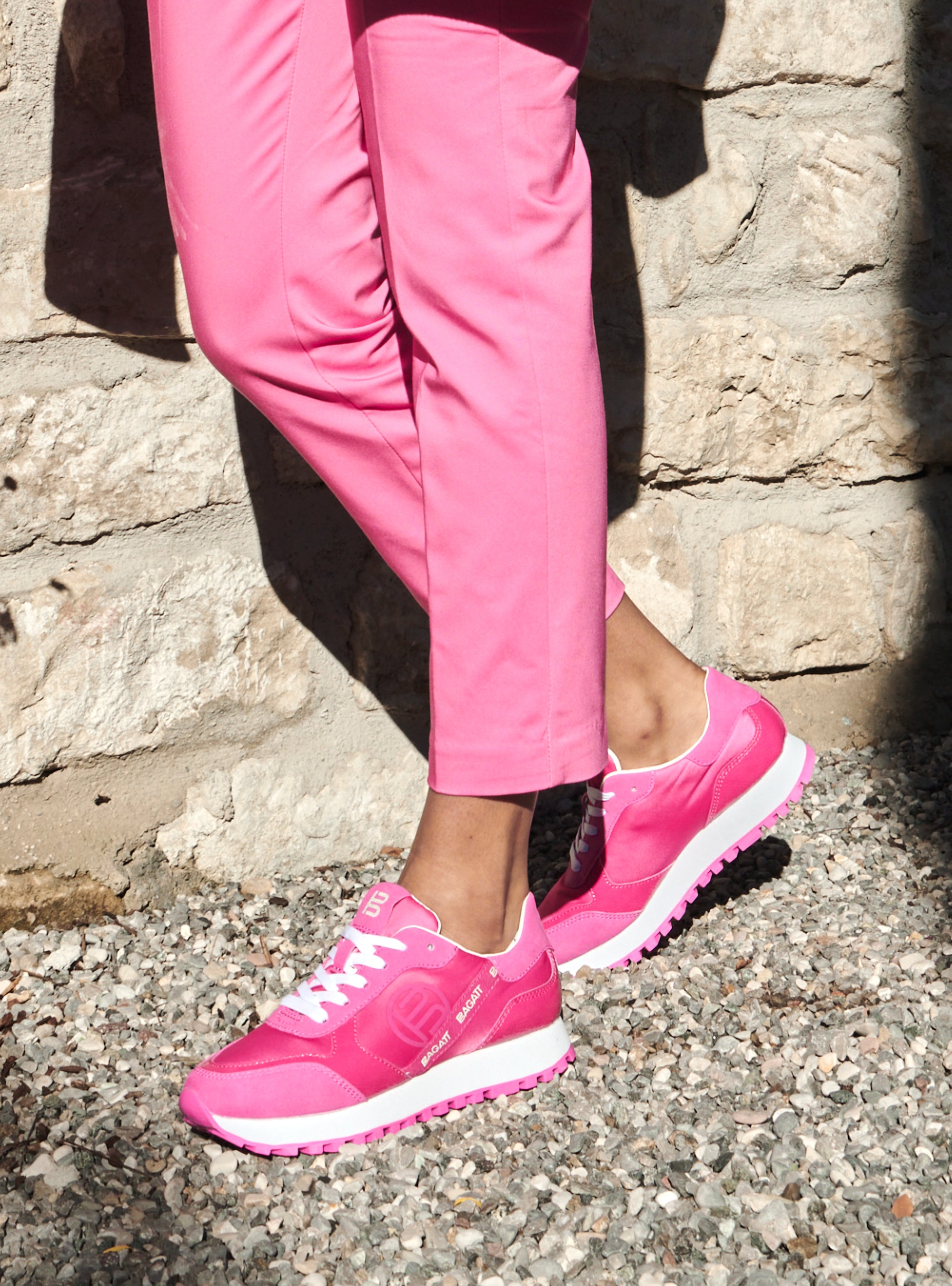 Sneakers pink