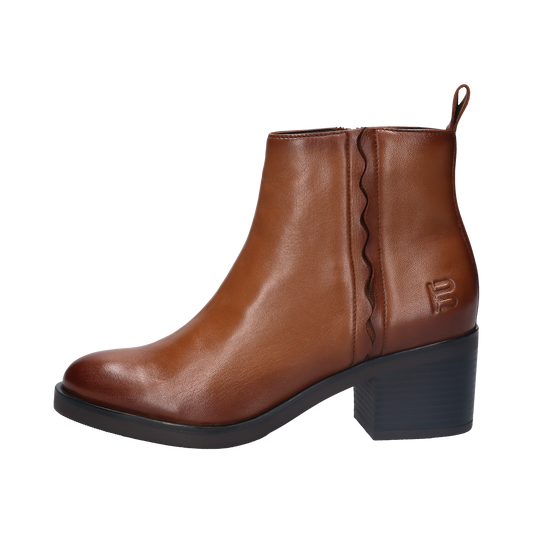 Lace up 2025 chelsea boot