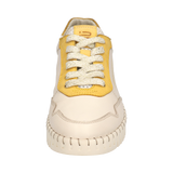 Lace-ups beige